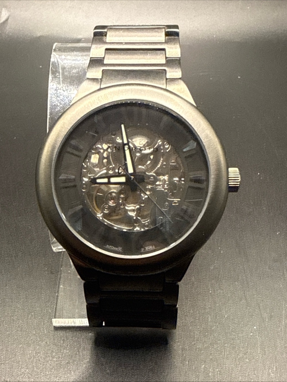 Android USA skeleton watch features a gunmetal-tone case AD509 RARE!!